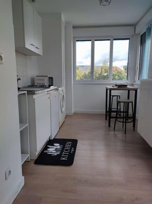Peaceful Cocoon Apartment Chatou Bagian luar foto